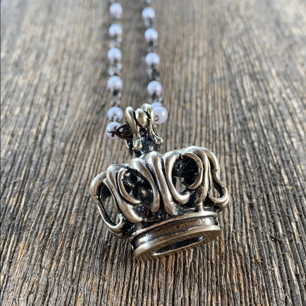 Crown necklace